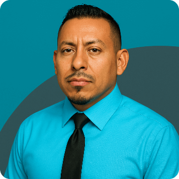 Fernando Toscano headshot