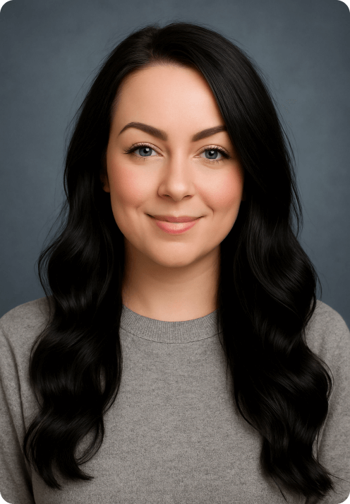 Taylor Kupcinskas headshot